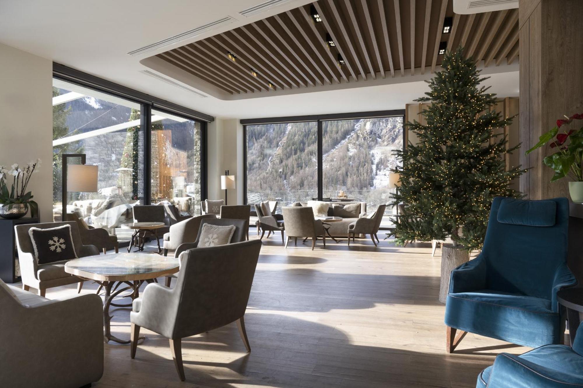 Grand Hotel Courmayeur Mont Blanc, By R Collection Hotels Exterior foto