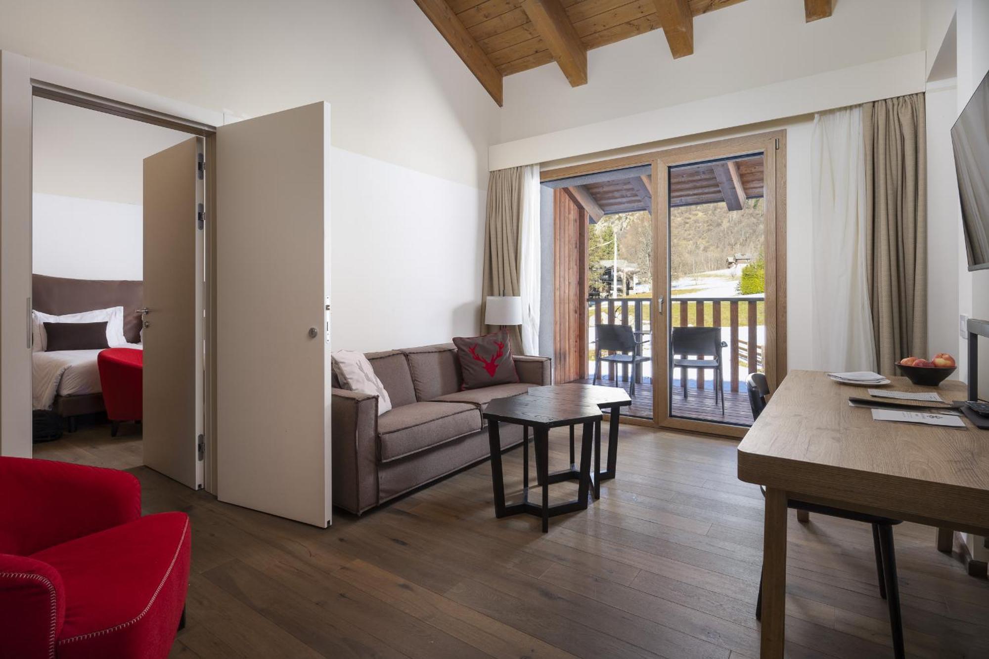 Grand Hotel Courmayeur Mont Blanc, By R Collection Hotels Exterior foto