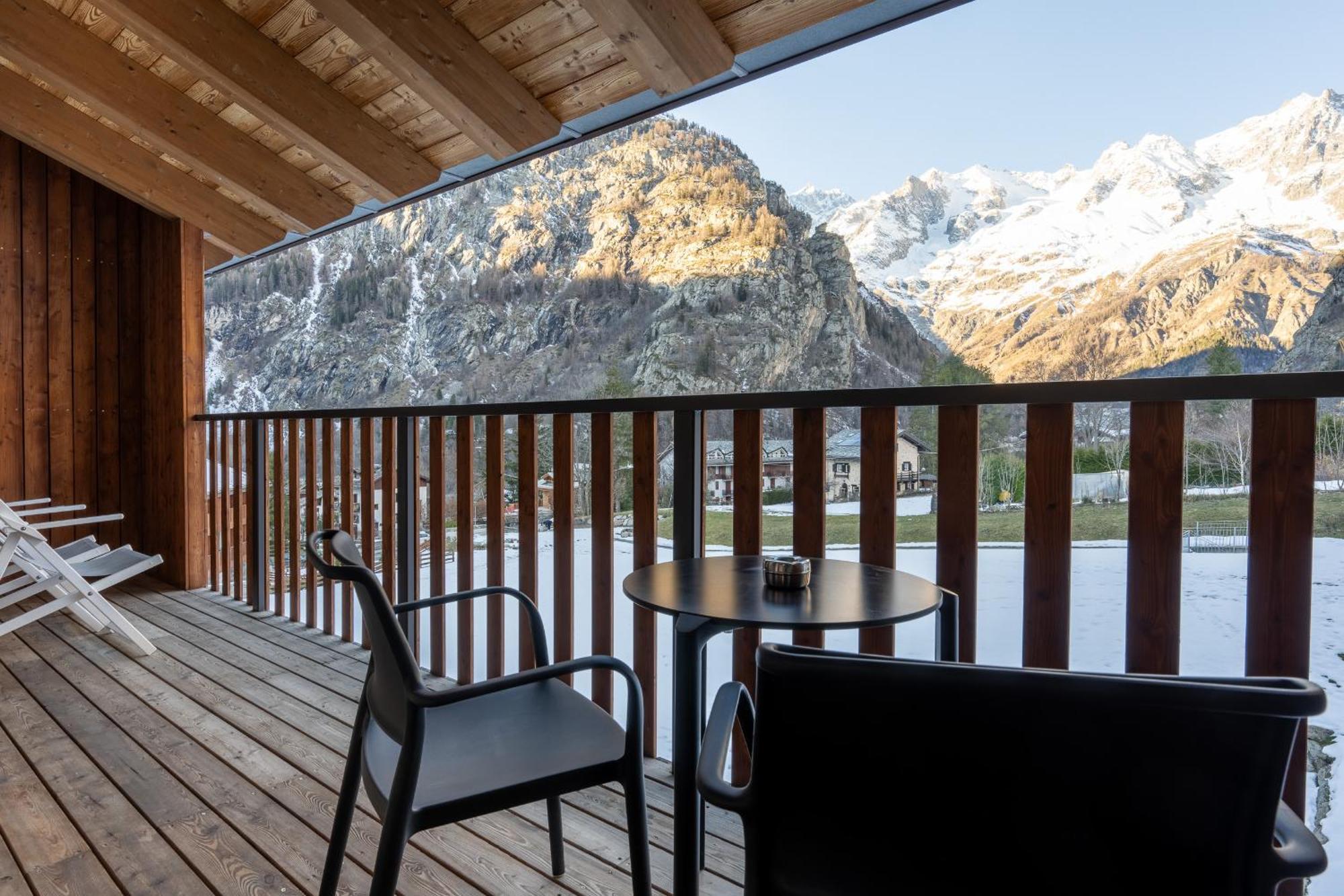 Grand Hotel Courmayeur Mont Blanc, By R Collection Hotels Exterior foto